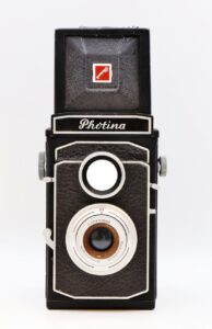 Photina 1