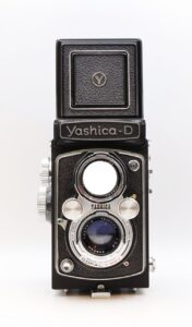 Yashica D 1