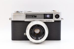 Yashica Minister D 1