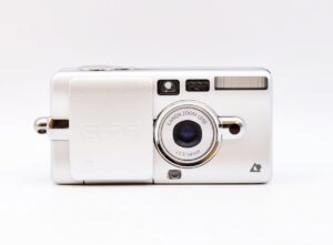 Canon ELPH Z3 1
